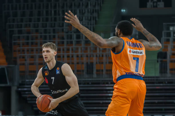 樱桃卖人赚 樱桃卖人赚