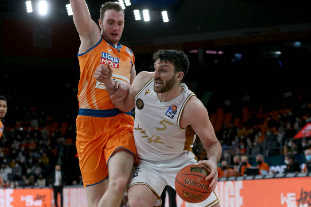 扭矩充沛 扭矩充沛