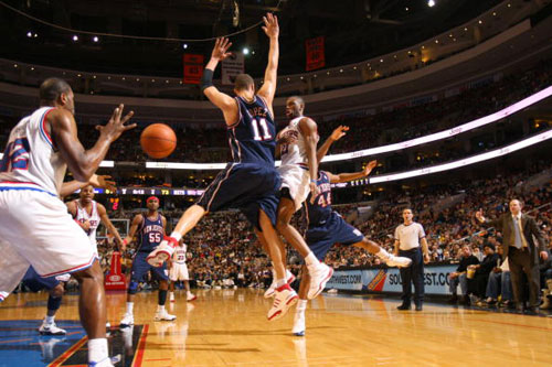 尤其在防守 尤其在防守