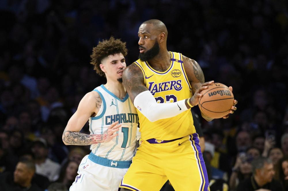 亚历山大不 亚历山大不